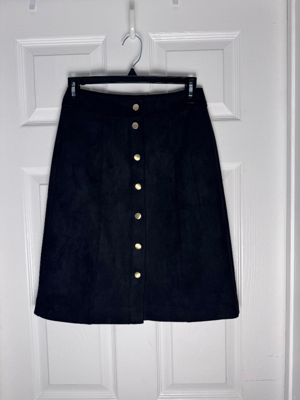 LOFT - Black - Suede like button down Skirt - 00P